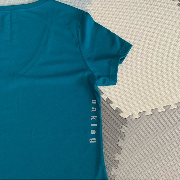 Oakley T-shirt - Picture 4 of 7
